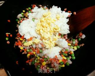 心心相印------蛋包饭的做法步骤：3