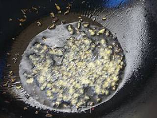 虾仁炒鸡蛋的做法步骤：4