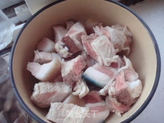 砂锅肉的做法步骤：3
