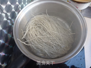 白菜粉丝煲的做法步骤：2