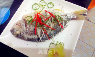 中式酱料の清蒸鱼露——清蒸黄脚立的做法步骤：7