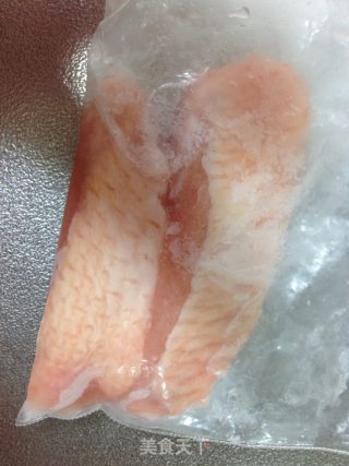 蠔油鸡翅的做法步骤：1