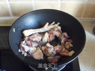 小鸡炖蘑菇的做法步骤：3