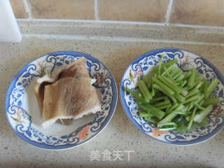 香芹拌牛肚的做法步骤：1
