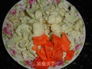拌五彩花菜的做法步骤：5