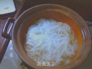 金针菇鸡胗粉丝煲的做法步骤：8