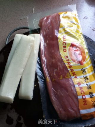 培根年糕卷的做法步骤：1