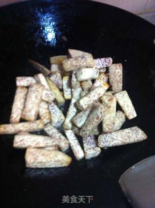 反沙芋头的做法步骤：2
