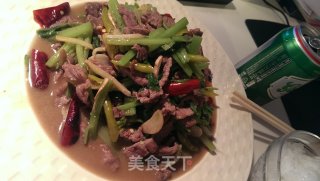 芹菜泡椒牛肉的做法步骤：7
