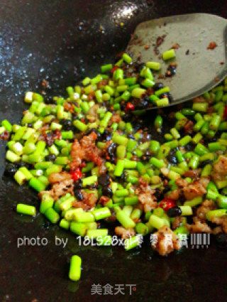 豆豉蒜薹炒肉末的做法步骤：9