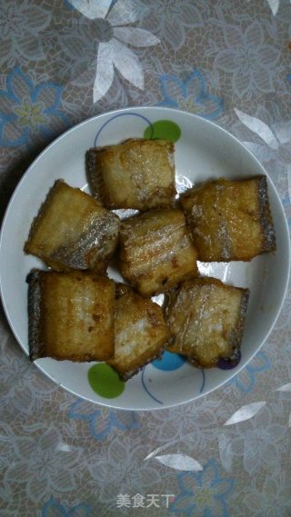 红烧带鱼的做法步骤：2