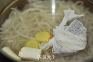 自制皮冻的做法步骤：3