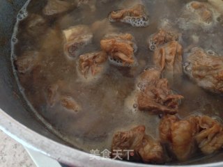 红酒烩牛腩饭的做法步骤：4