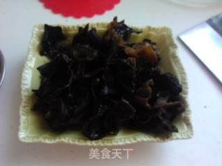 番茄酱炒黑木耳菜花的做法步骤：6