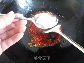 番茄酱炒黑木耳菜花的做法步骤：9