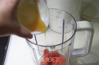 鲜榨胡萝卜汁的做法步骤：4