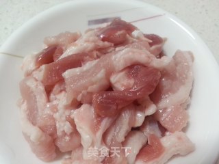 蒜苔炒肉丝的做法步骤：2