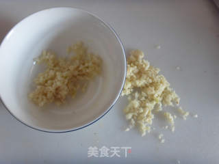 蒜蓉粉丝蒸扇贝的做法步骤：3
