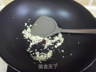 蒜蓉粉丝蒸扇贝的做法步骤：5