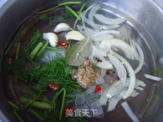 酸甜爽口---俄式酸黄瓜的做法步骤：4