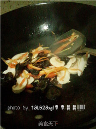 家常菜：时蔬炒肉片的做法步骤：8