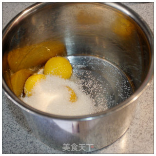 迷人泡芙的优雅美丽-----天鹅泡芙的做法步骤：2