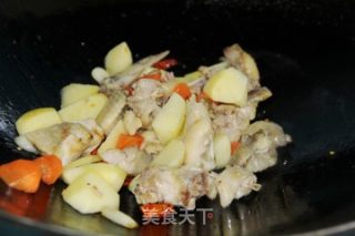 山寨版大盘鸡的做法步骤：5