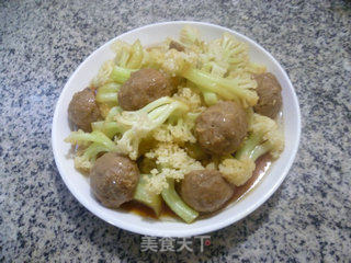 牛肉丸炒花菜的做法步骤：12