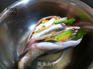 鲜香鲫鱼豆腐汤的做法步骤：4
