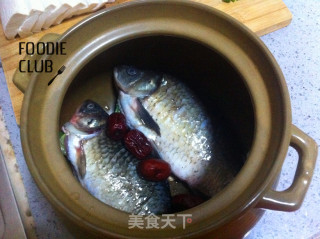 鲜香鲫鱼豆腐汤的做法步骤：6