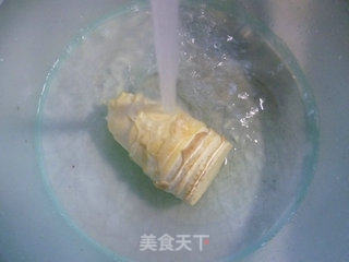 香菇炒冬笋的做法步骤：2