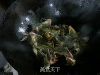 石锅杂鱼的做法步骤：3