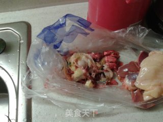 不一样口味的白斩鸡的做法步骤：2