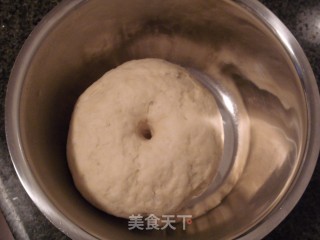菠萝叉烧芝心披萨（10寸or12寸）的做法步骤：3
