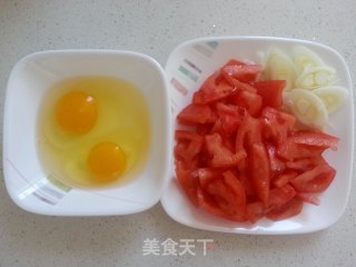 西红柿鸡蛋打卤面 - 早餐系列的做法步骤：1