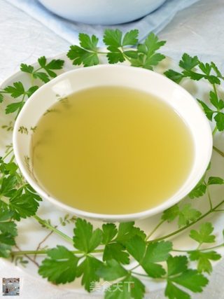 西式鲈鱼骨头高汤的做法步骤：24