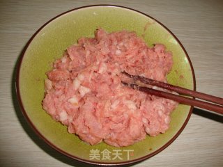 鲜肉云吞的做法步骤：1