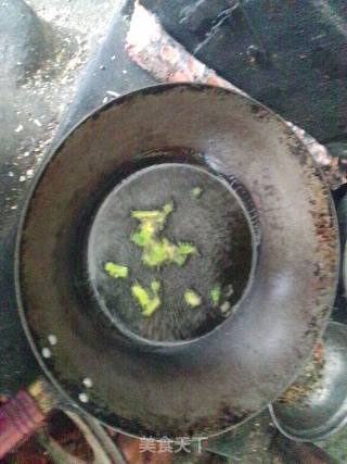 酱炒鸡蛋的做法步骤：2