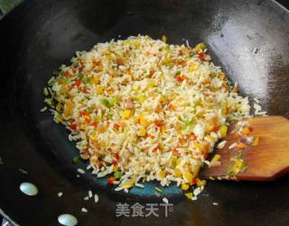 茄汁彩椒炒饭的做法步骤：6