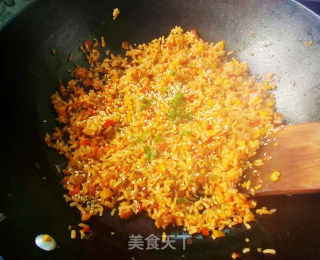 茄汁彩椒炒饭的做法步骤：8