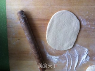 蒜薹包子的做法步骤：7