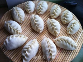 蒜薹包子的做法步骤：8