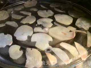微波炉无油薯片的做法步骤：3