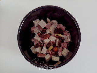 蚝豉萝卜焖肋排的做法步骤：5