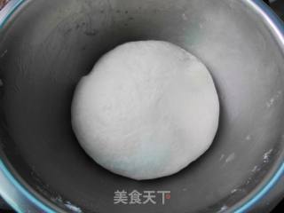 培根鸡蛋披萨的做法步骤：4