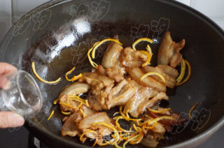 香橙煎五花肉的做法步骤：20