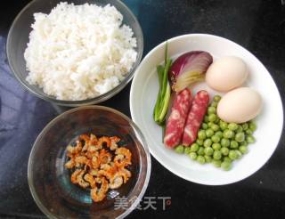 黄金炒饭的做法步骤：1