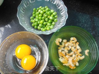 黄金炒饭的做法步骤：2