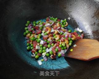 黄金炒饭的做法步骤：8