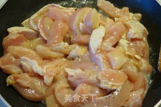 麦当劳版墨西哥鸡肉卷的做法步骤：1